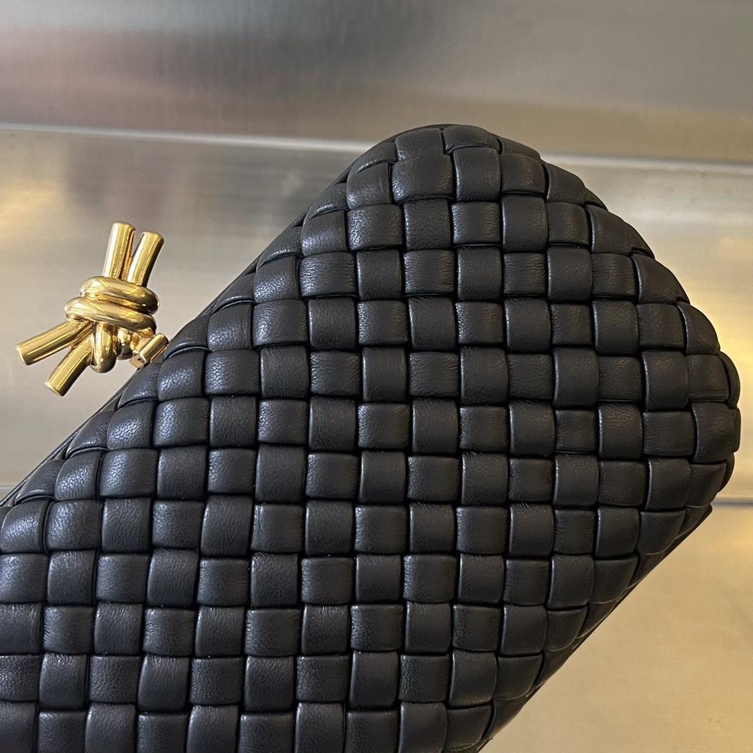 Bottega Veneta Knot - DopestKickz