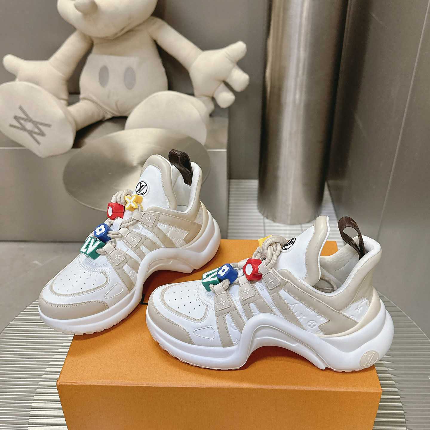 Louis Vuitton LV Archlight Sneaker   1AD2GJ - DopestKickz