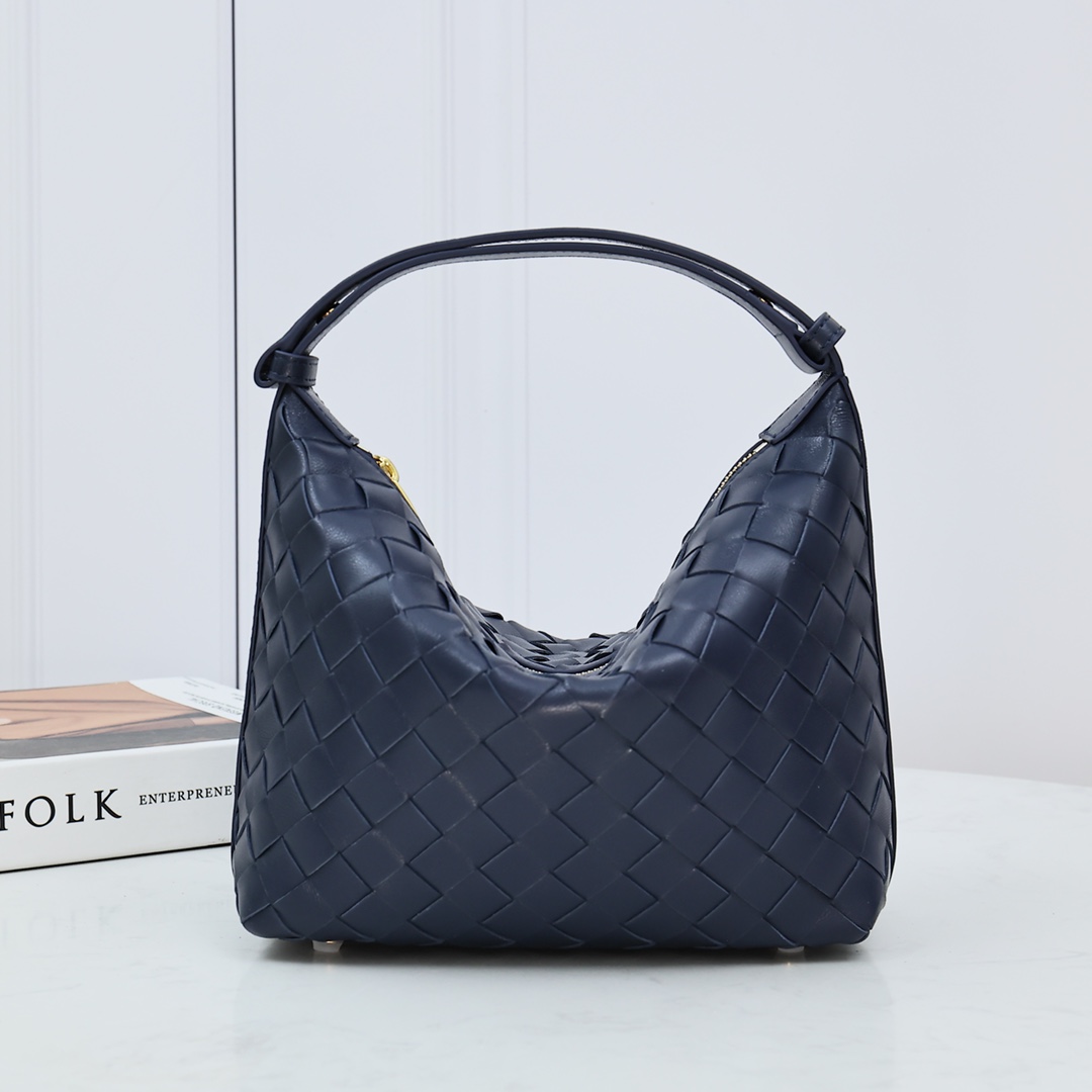 Bottega Veneta Mini Wallace - DopestKickz