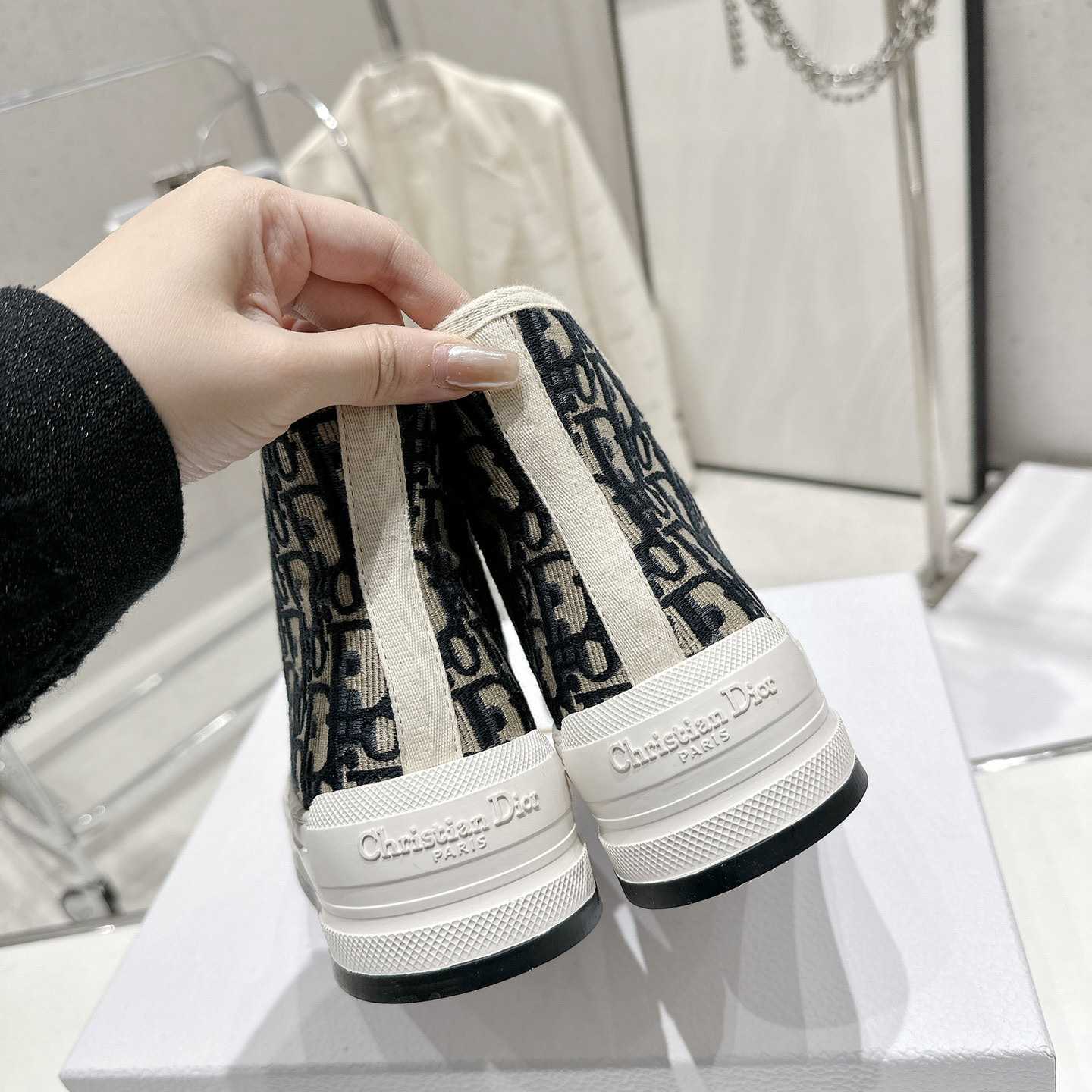 Dior Walk'n'Dior Platform Sneaker - DopestKickz