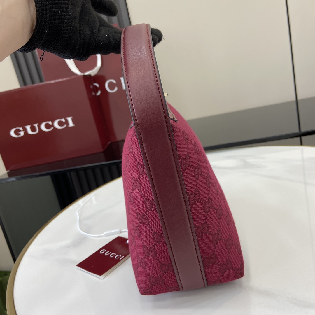 Gucci GG Super Mini Shoulder Bag - DopestKickz