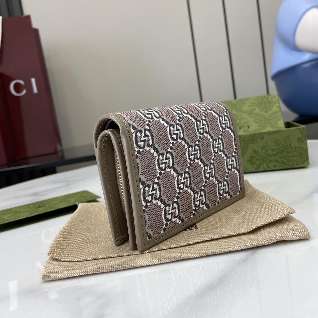 Gucci Medium Wallet With GG Shadow - DopestKickz