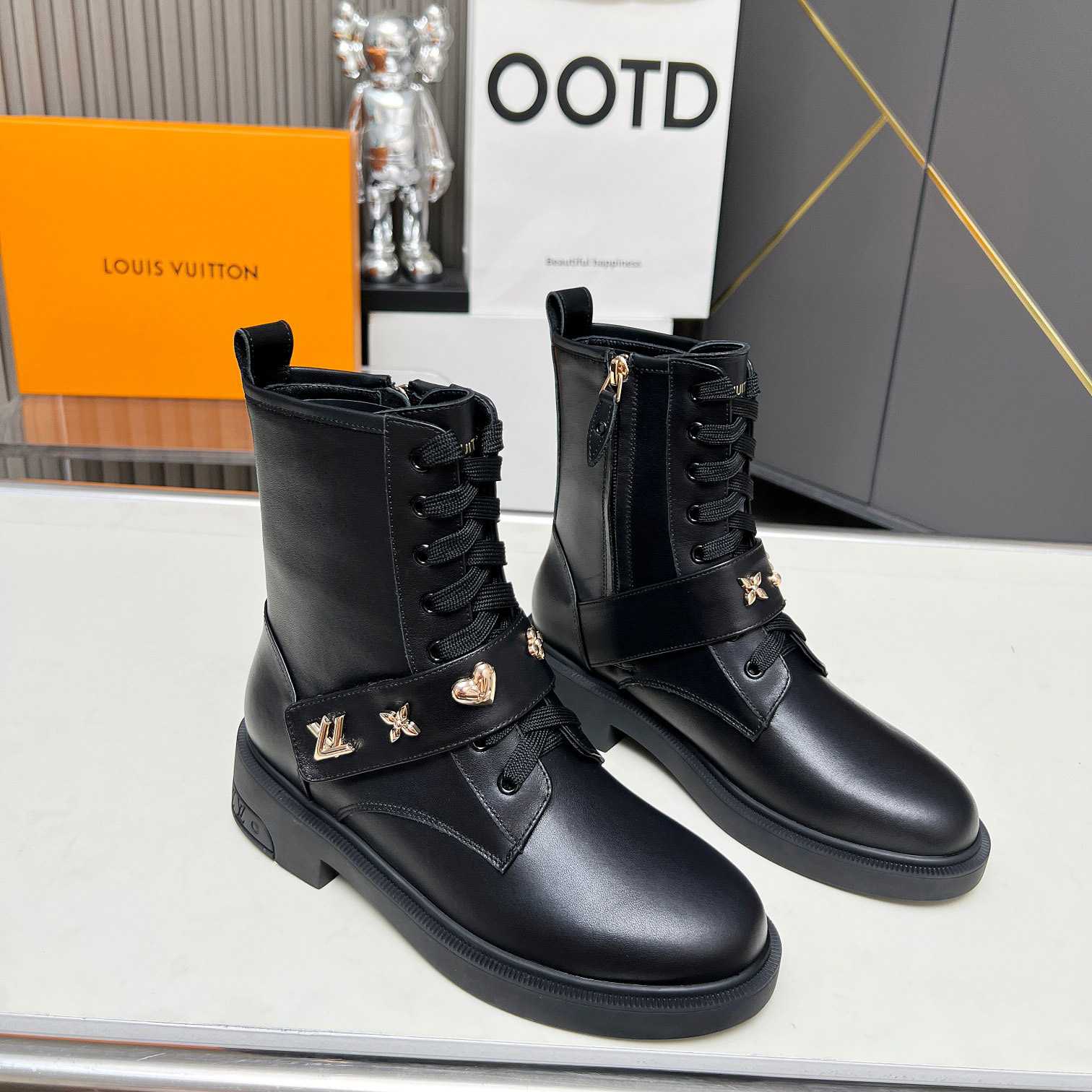 Louis Vuitton Citizen Flat Ranger Boot   - DopestKickz