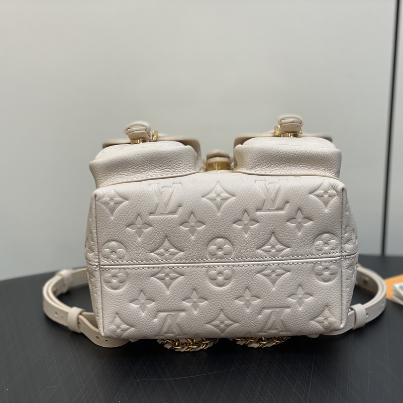 Louis Vuitton Backup   M47106 - DopestKickz