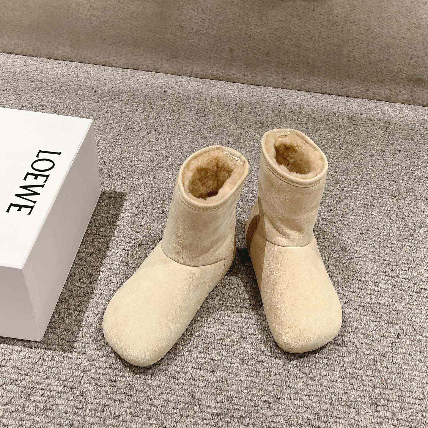 Loewe Lago Boot In Suede And Shearling - DopestKickz