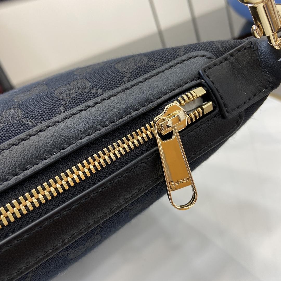 Gucci GG Super Mini Shoulder Bag - DopestKickz