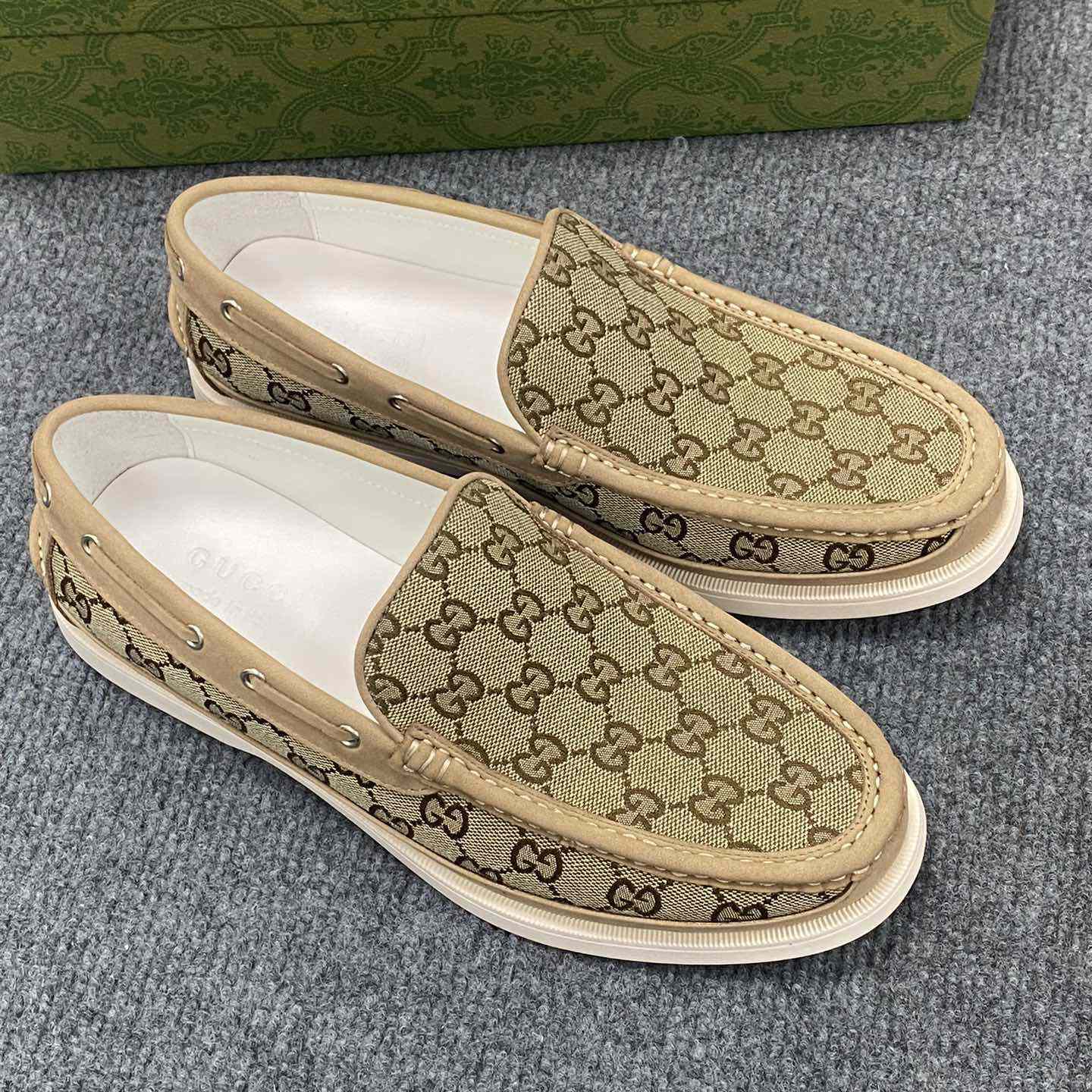Gucci Men's Original GG Loafer - DopestKickz