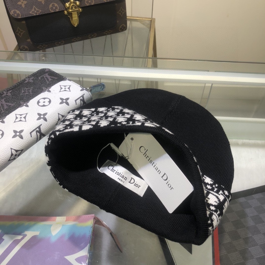 Dior Oblique Beanie  - DopestKickz