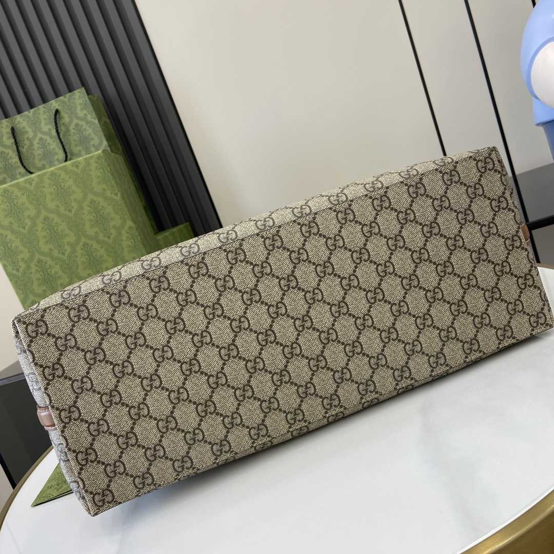 Gucci GG Emblem Medium Tote Bag - DopestKickz