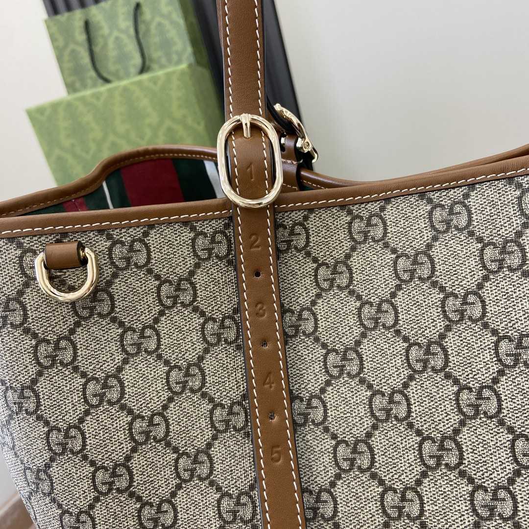 Gucci GG Emblem Medium Tote Bag - DopestKickz