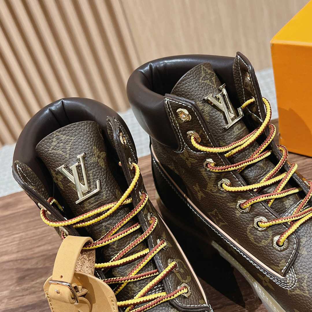 Louis Vuitton x Timberland Ankle Boot - DopestKickz