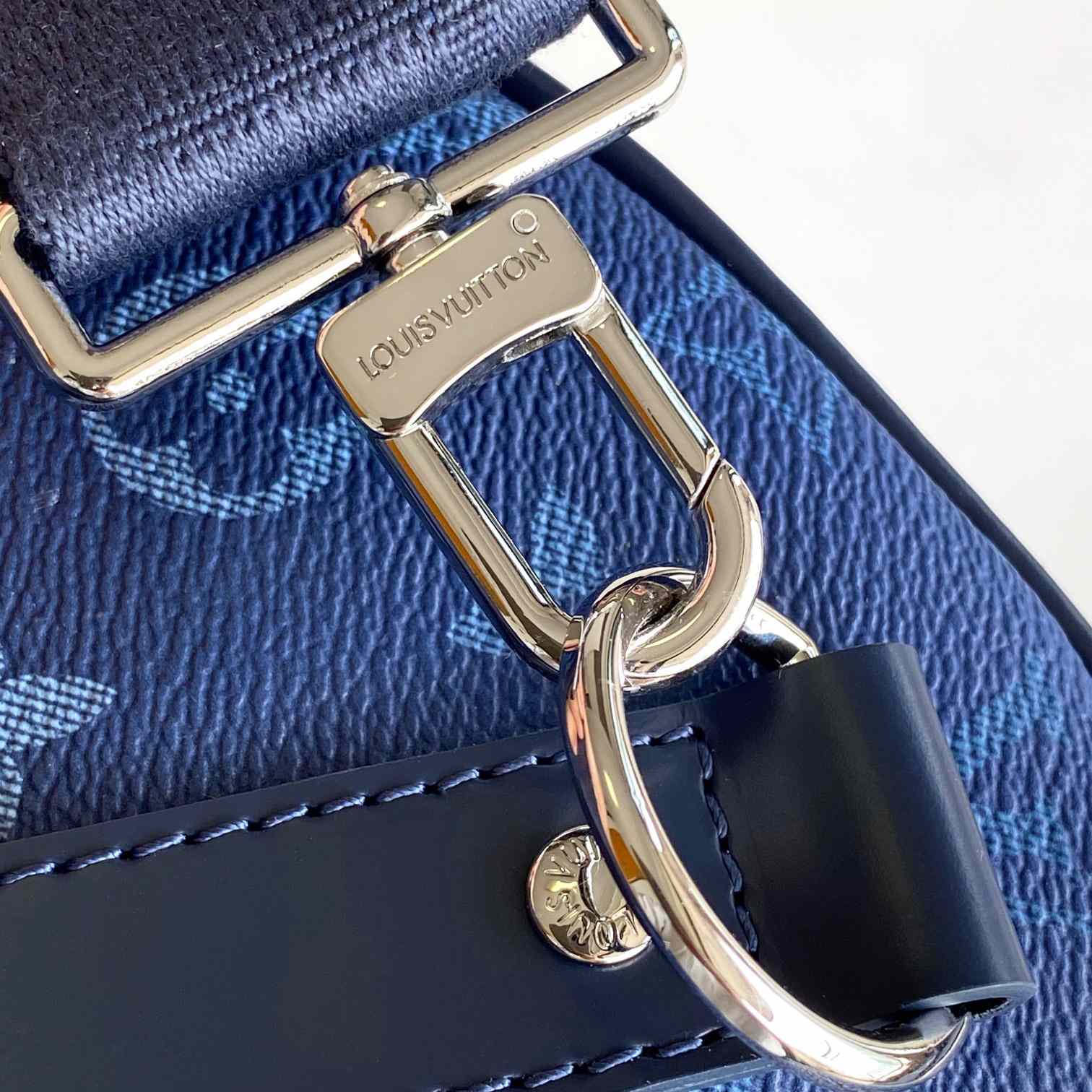 Louis Vuitton Keepall Bandoulière 55   M11558 - DopestKickz