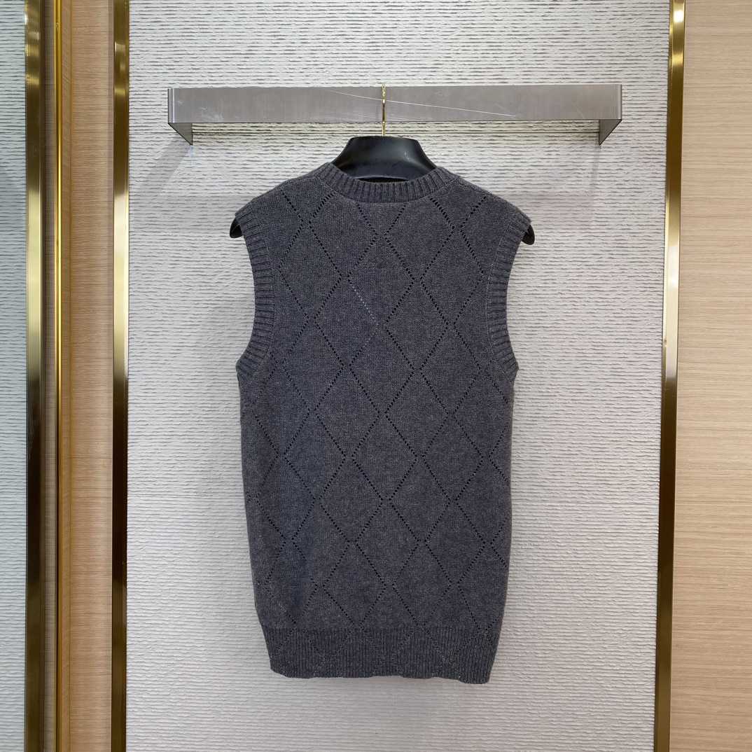 Givenchy Cropped Sweater In Wool - DopestKickz