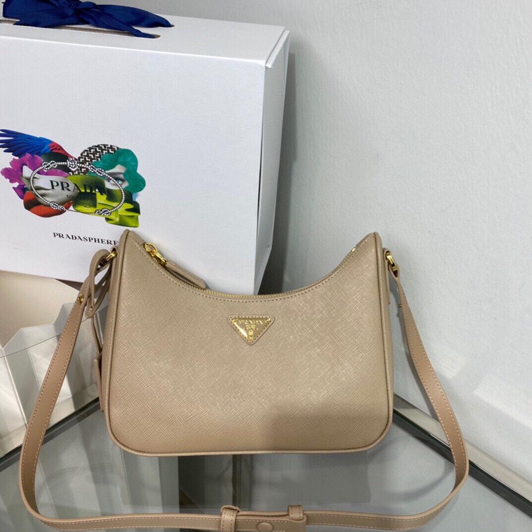 Prada Re-Edition 2005 Saffiano Leather Bag （ 22×18×6cm） - DopestKickz