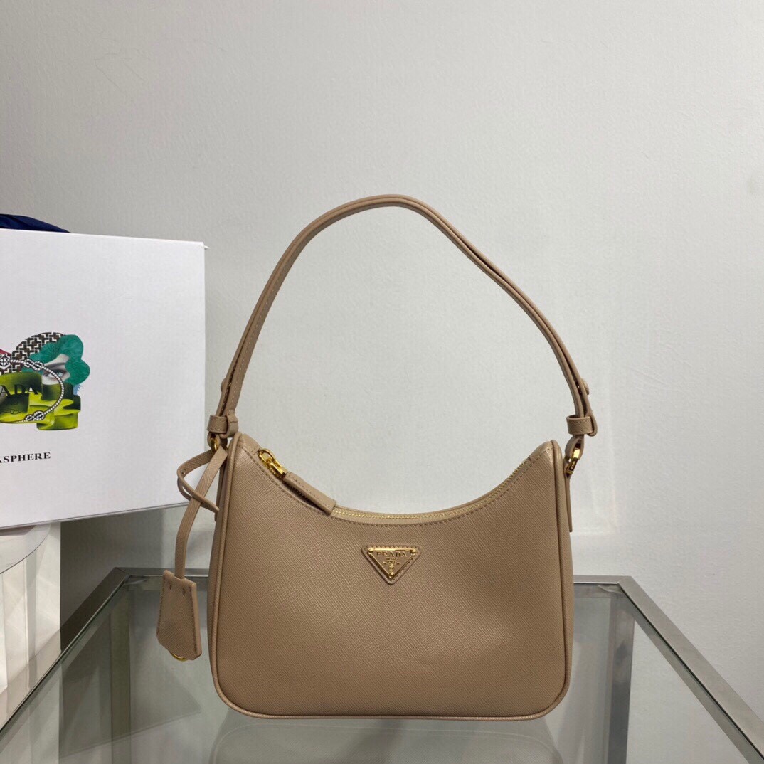 Prada Re-Edition 2005 Saffiano Leather Bag （ 22×18×6cm） - DopestKickz