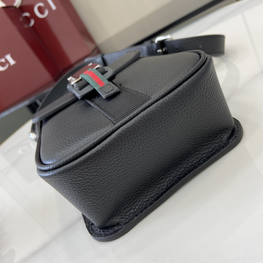 Gucci  Super Mini Crossbody Bag - DopestKickz