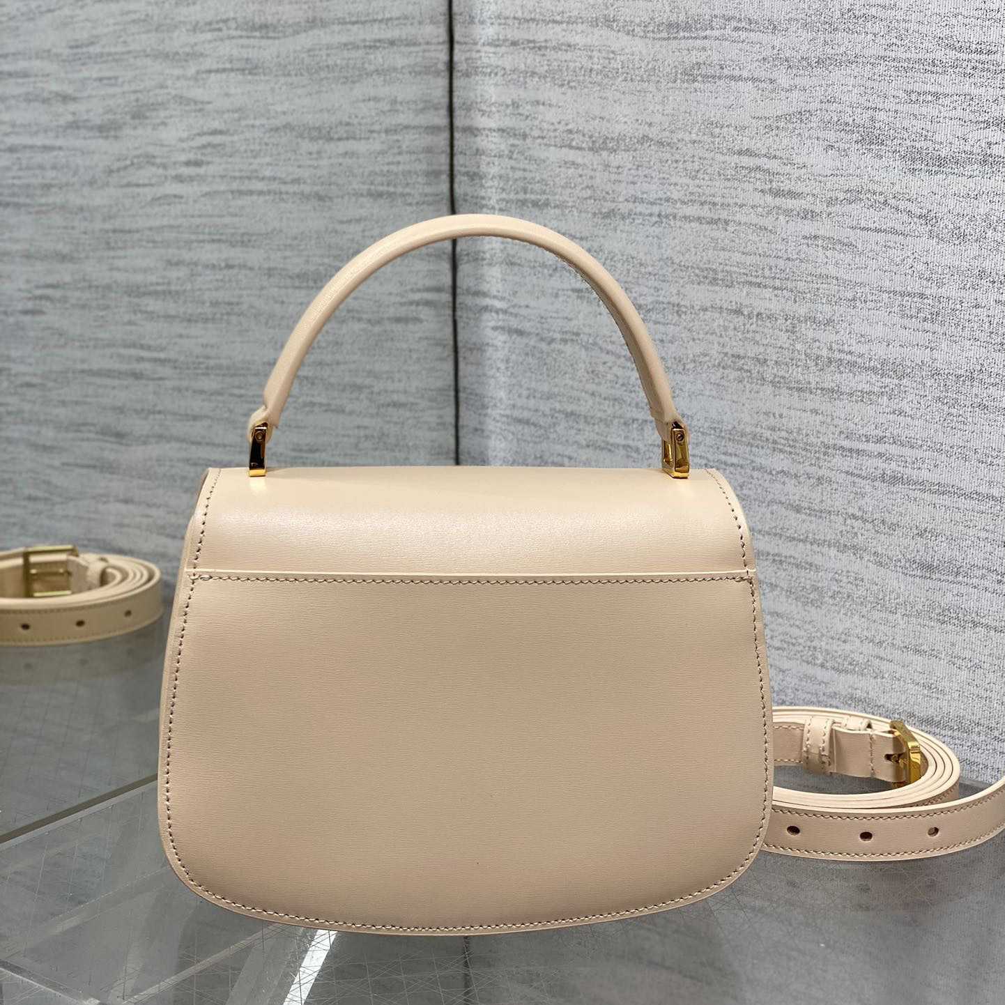 Dior Medium 30 Montaigne Avenue Top Handle Bag - DopestKickz