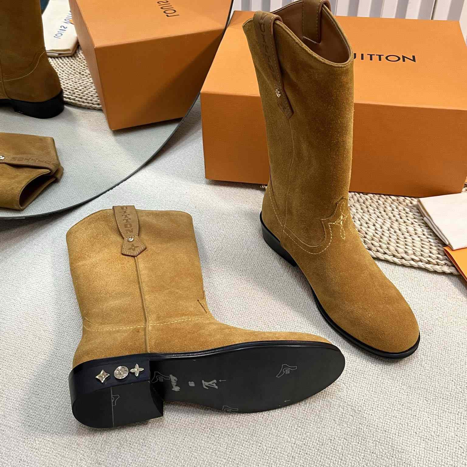 Louis Vuitton LV Rider Boot   1AD7PH - DopestKickz