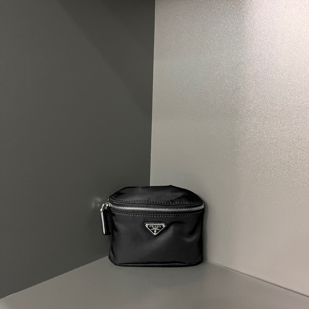 Prada Wrist Bag ﻿ - DopestKickz