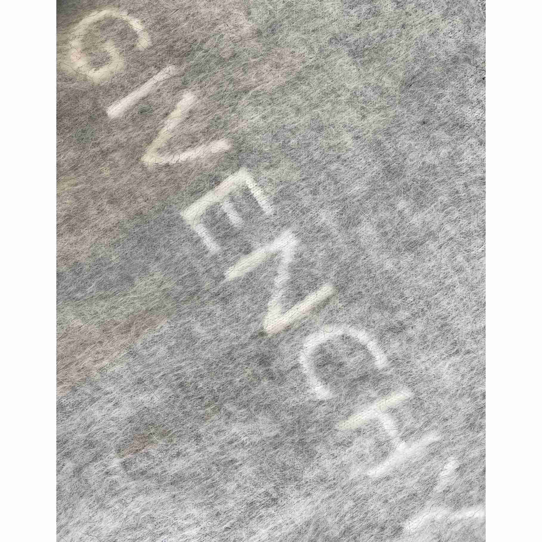 Givenchy 4G Logo Detailed Crewneck Sweater - DopestKickz