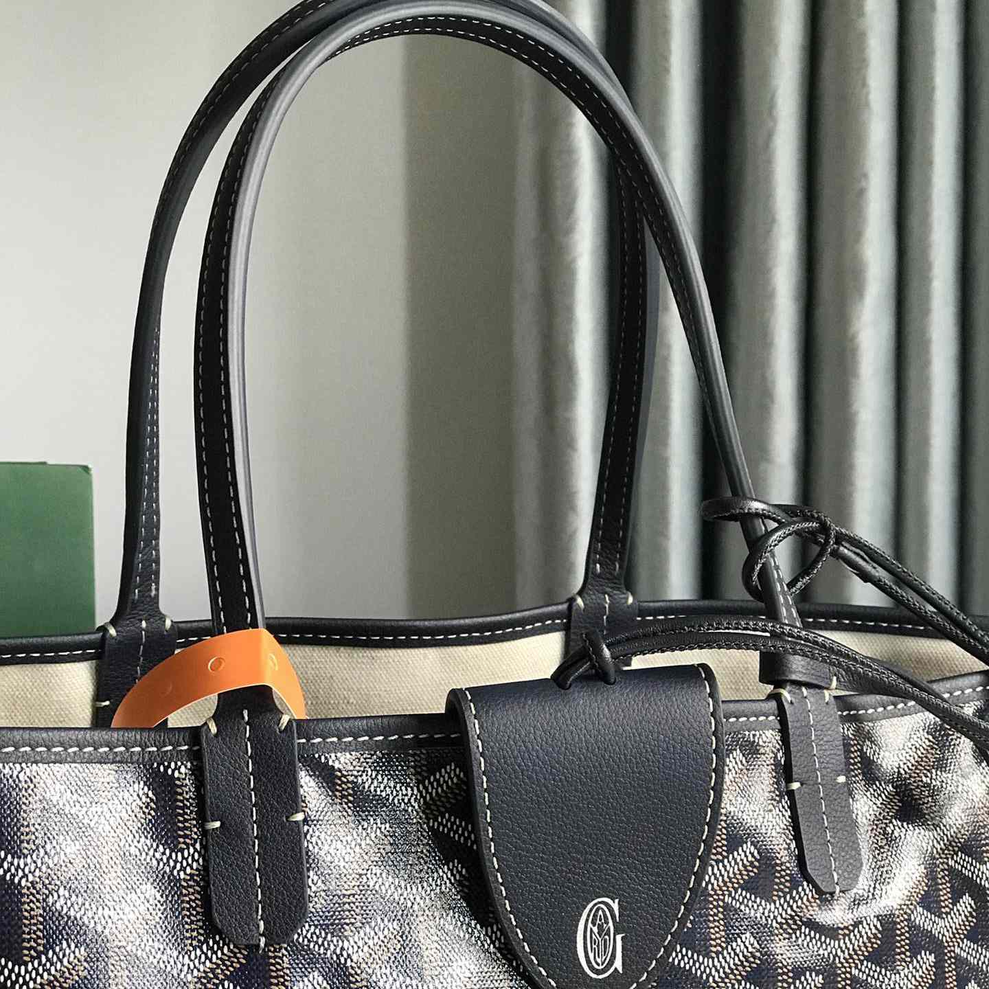 Goyard Artois PM Bag - DopestKickz