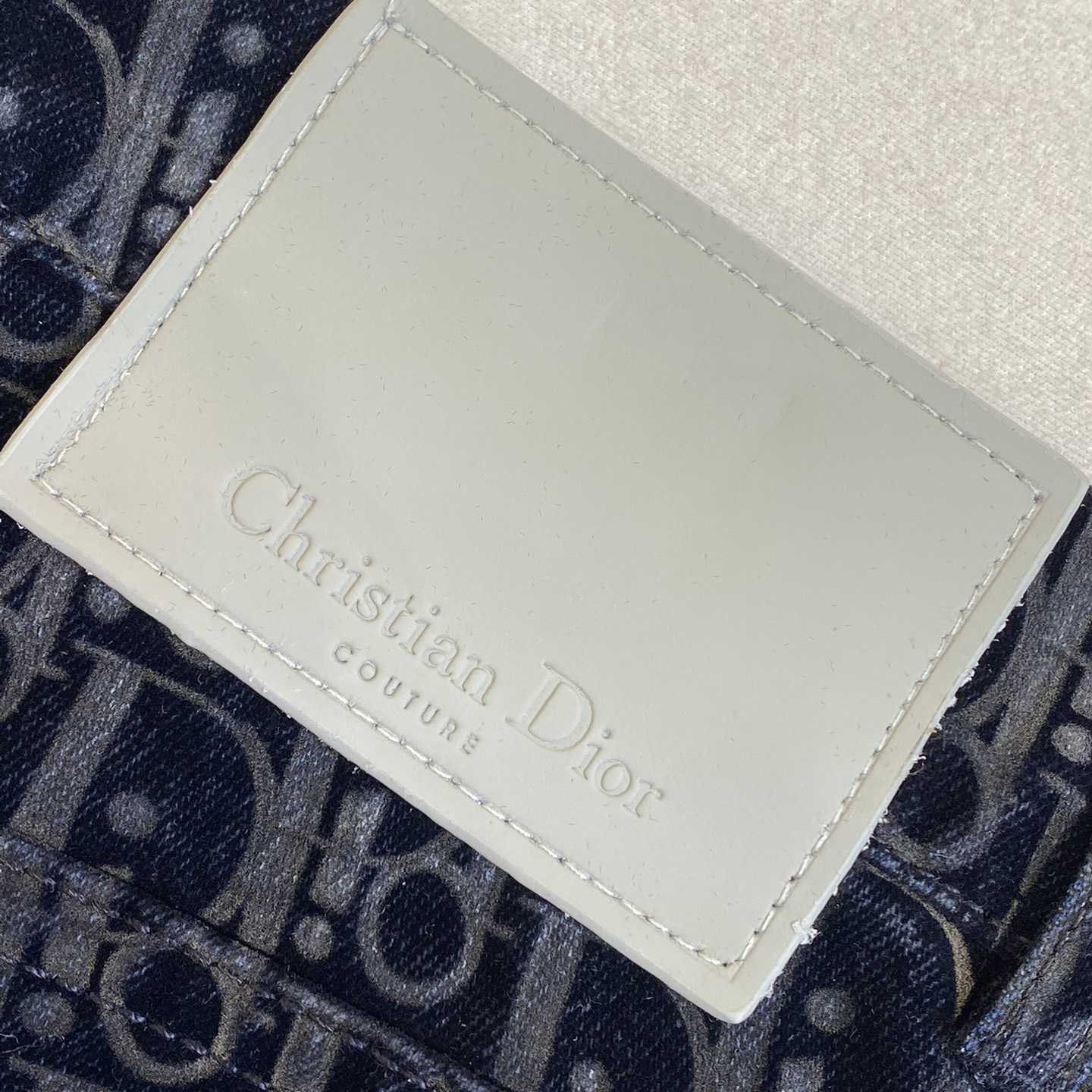 Dior Oblique Jeans - DopestKickz