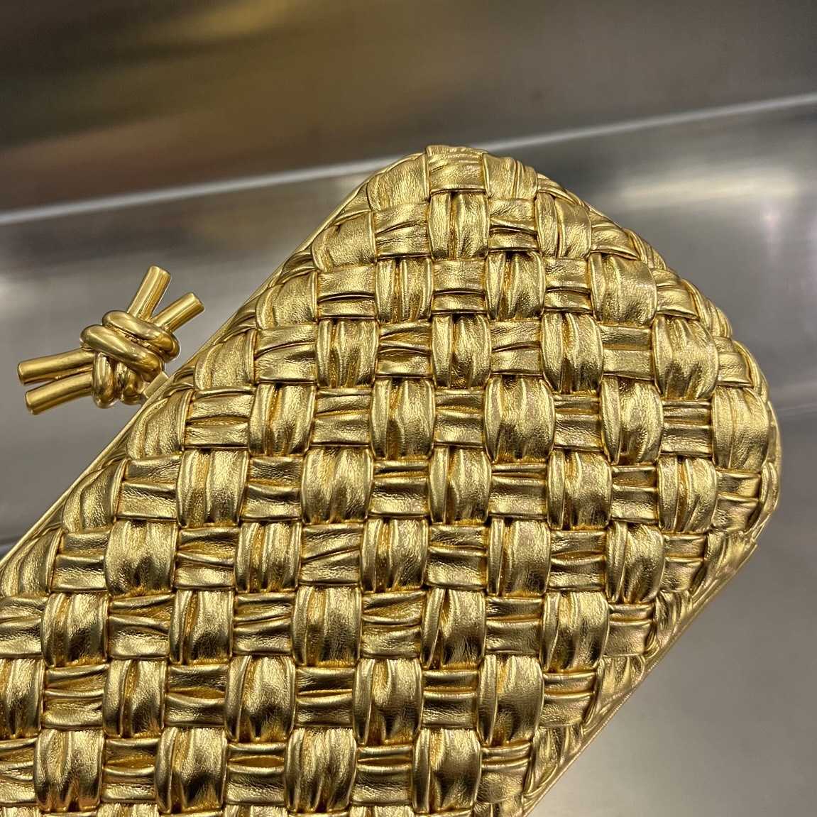 Bottega Veneta Knot （19*11.5*5cm） - DopestKickz