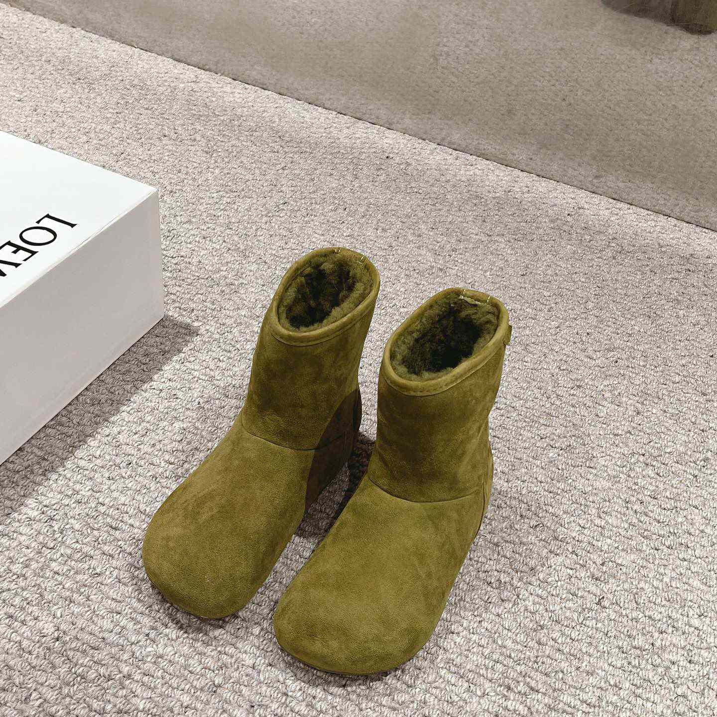 Loewe Lago Boot In Suede And Shearling - DopestKickz