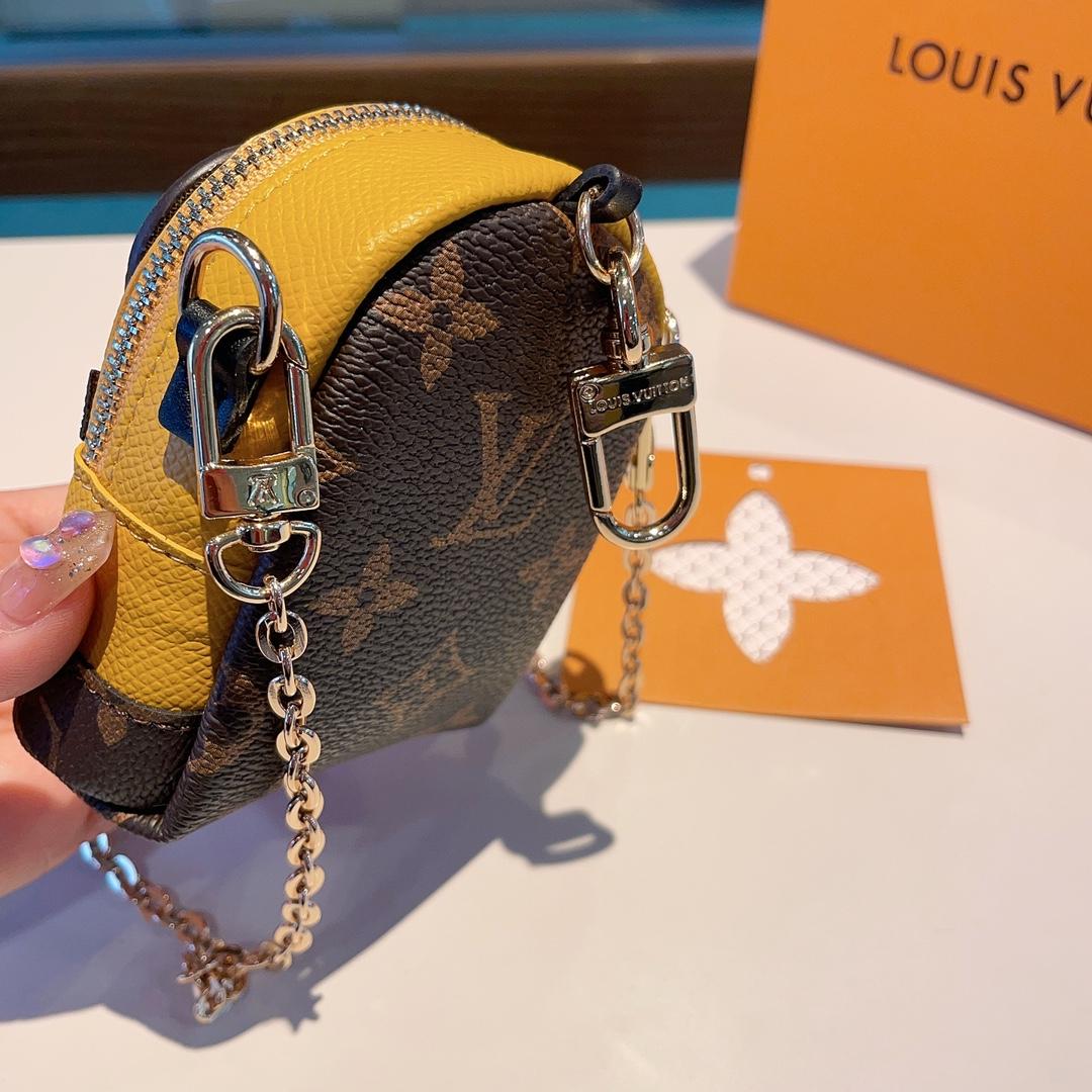 Louis Vuitton Key Holder and Bag Charm  - DopestKickz