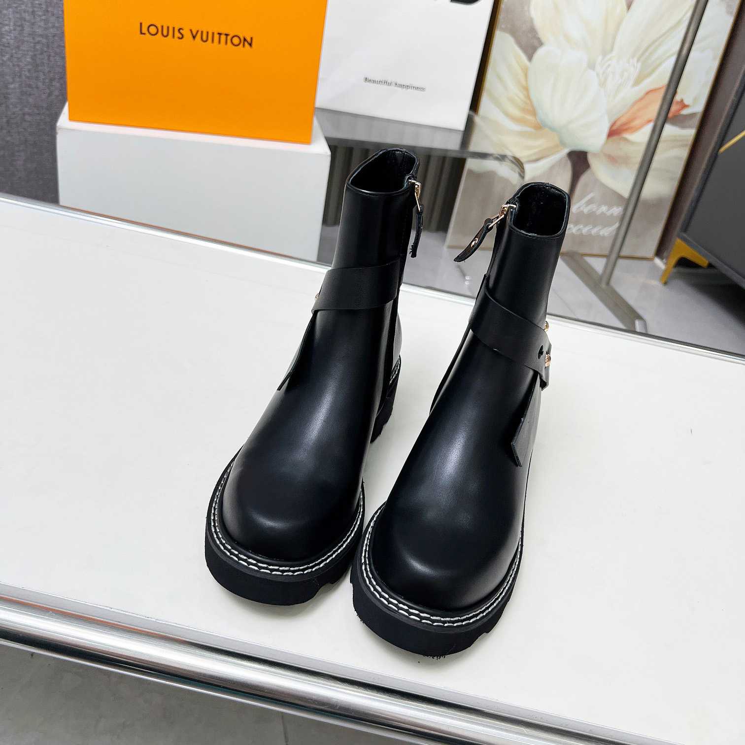 Louis Vuitton LV Beaubourg Ankle Boot   1ADADP - DopestKickz