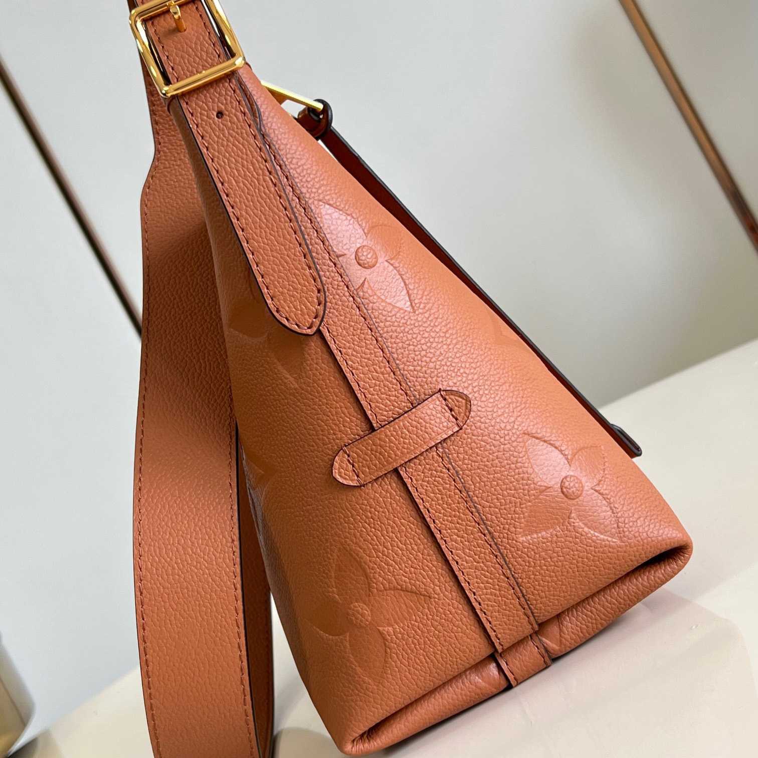Louis Vuitton CarryAll PM   M11790 - DopestKickz