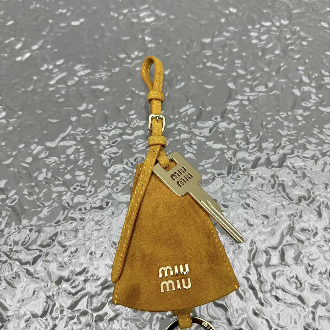Miu Miu Logo-lettering Leather Trick - DopestKickz