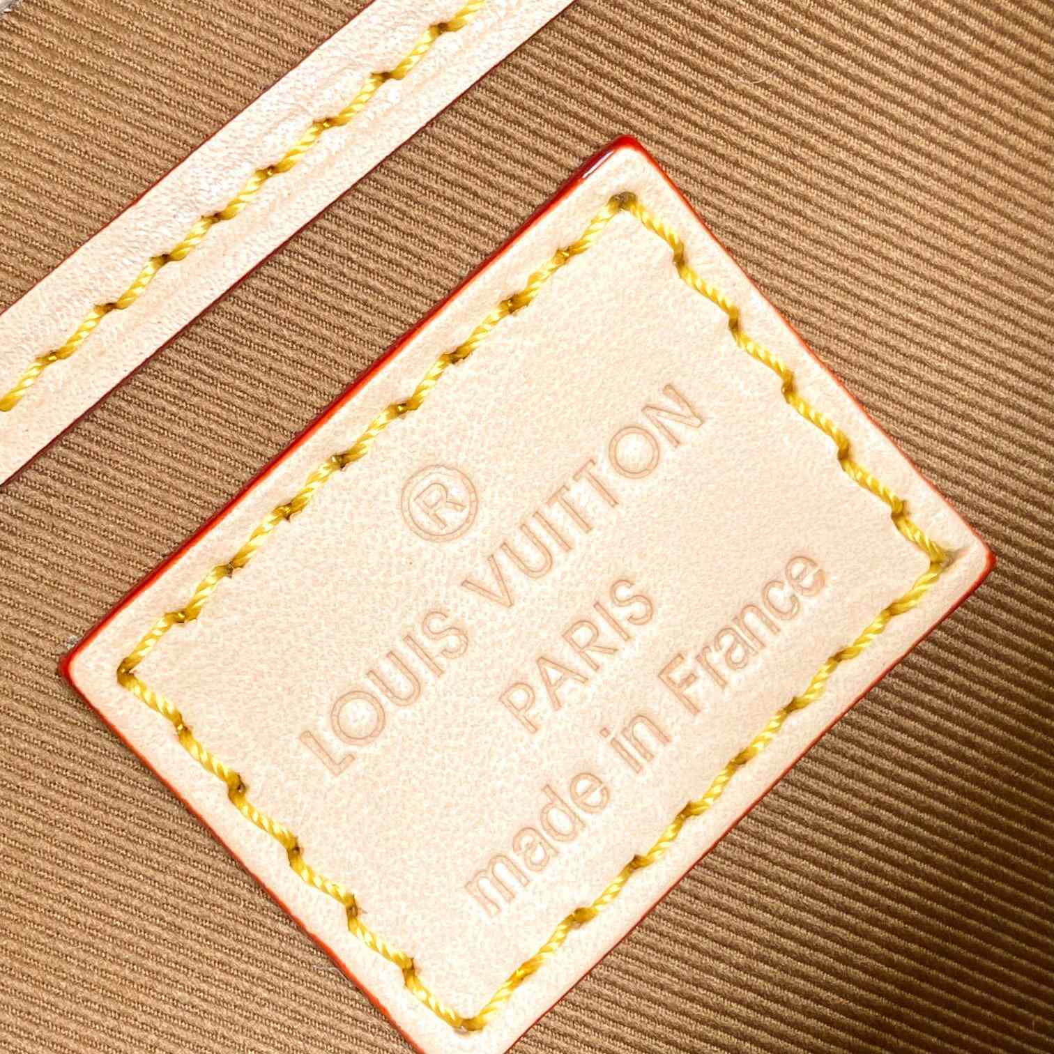 Louis Vuitton Montsouris MM  M11197 - DopestKickz