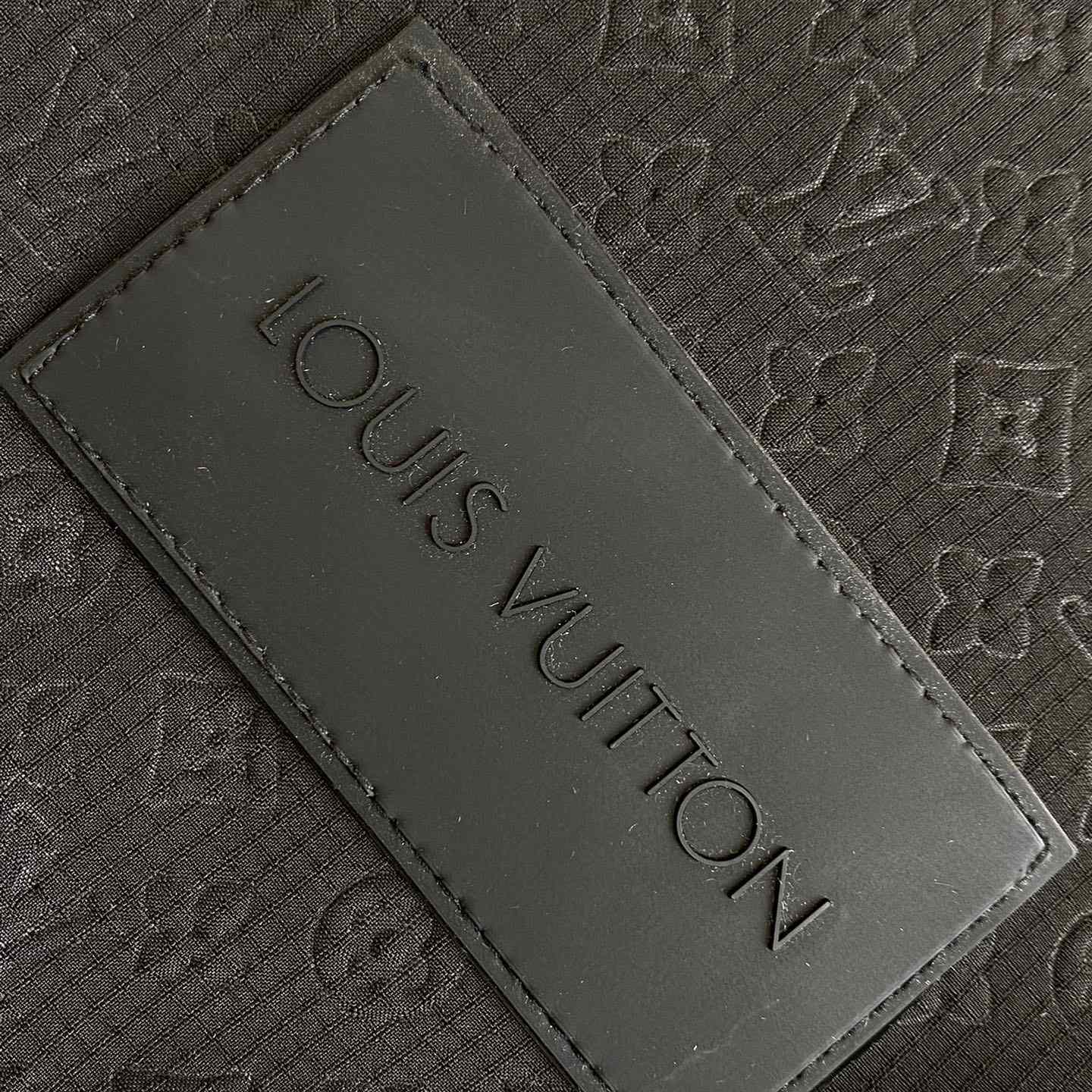 Louis Vuitton Down Blouson   1AFA37 - DopestKickz
