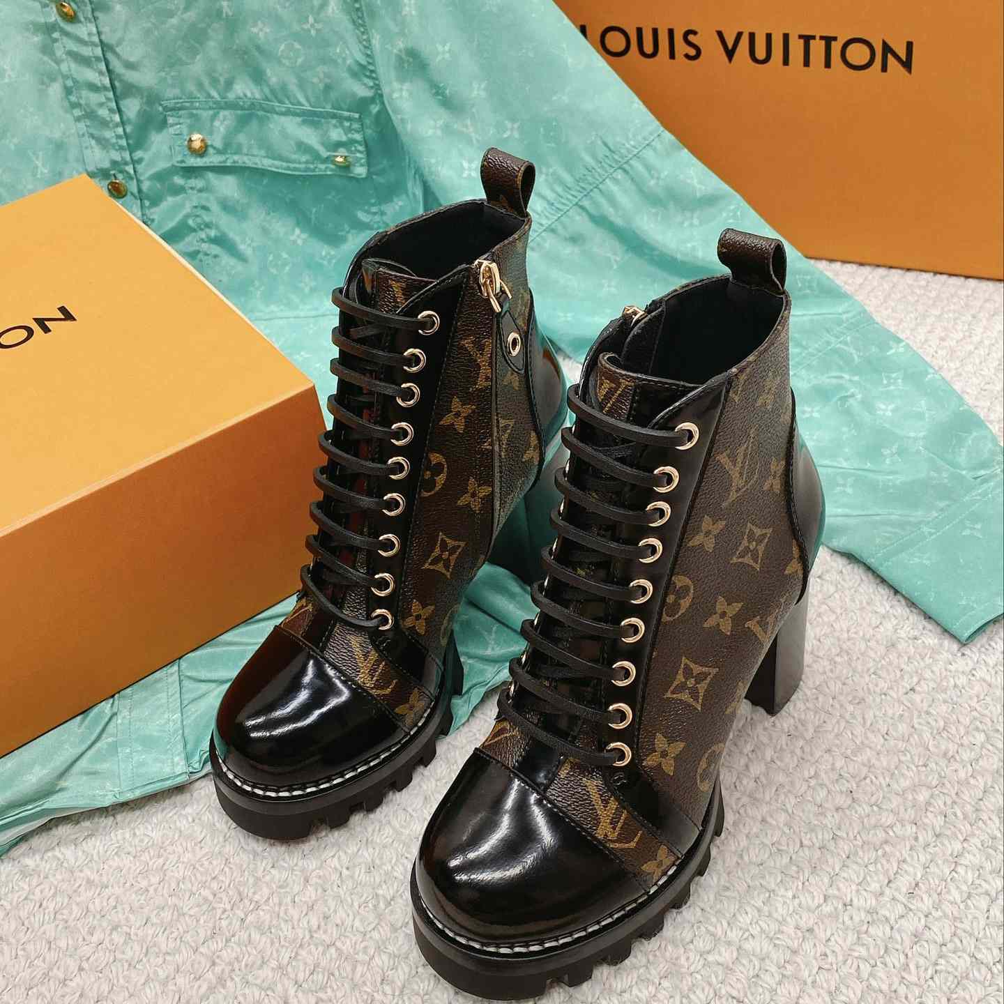 Louis Vuitton Star Trail Ankle Boot   1 A2Y7X - DopestKickz