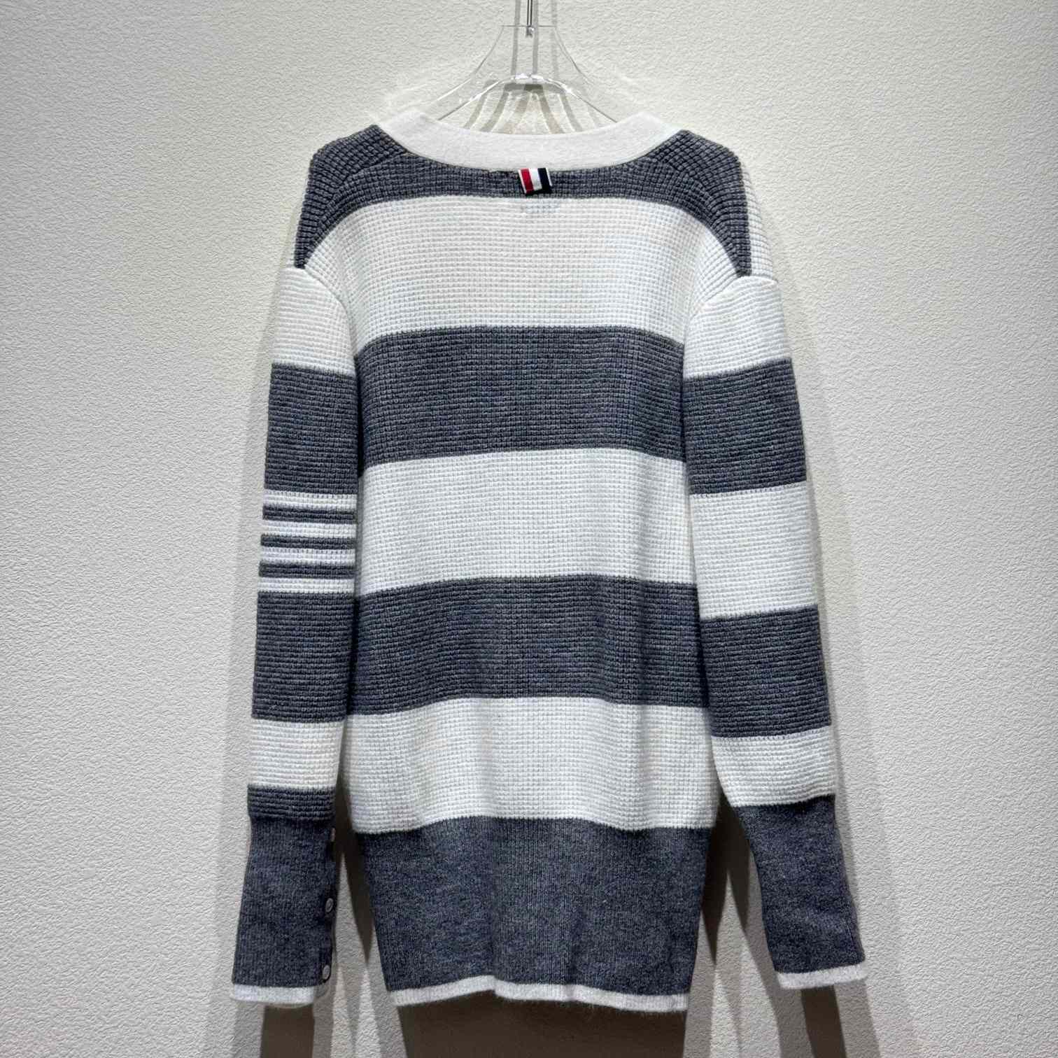 Thom Browne Cardigan - DopestKickz