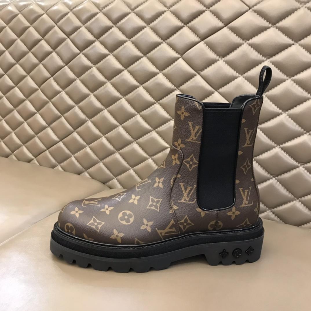 Louis Vuitton Men's Ankle Boots - DopestKickz