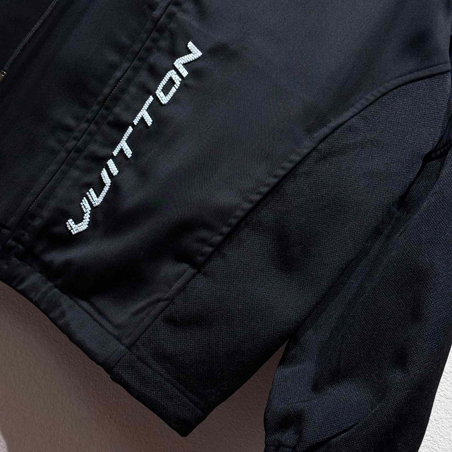 Louis Vuitton Technical Hooded Cotton Blouson   1AFRGI - DopestKickz