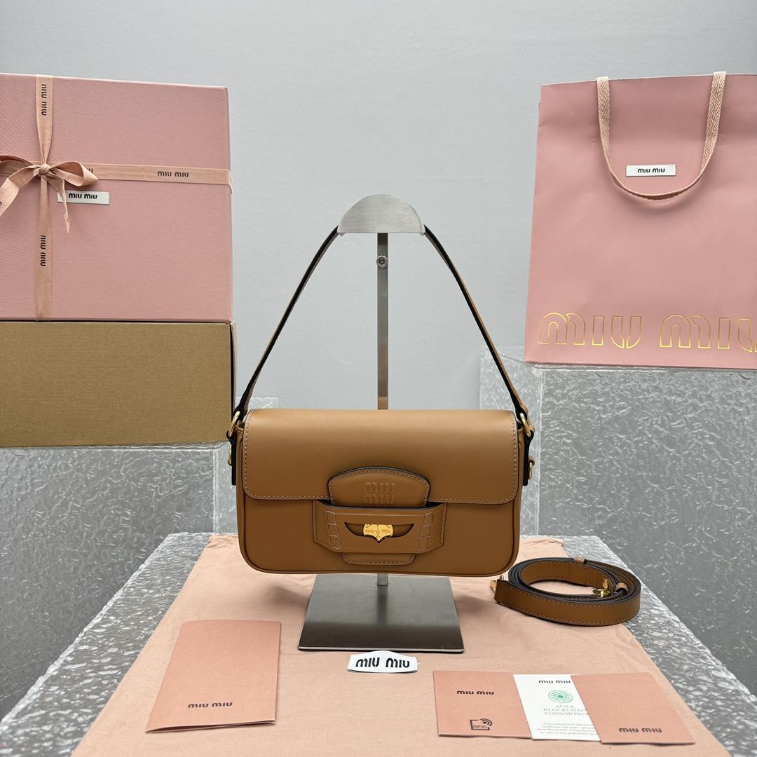 Miu Miu Penny Leather Bag - DopestKickz
