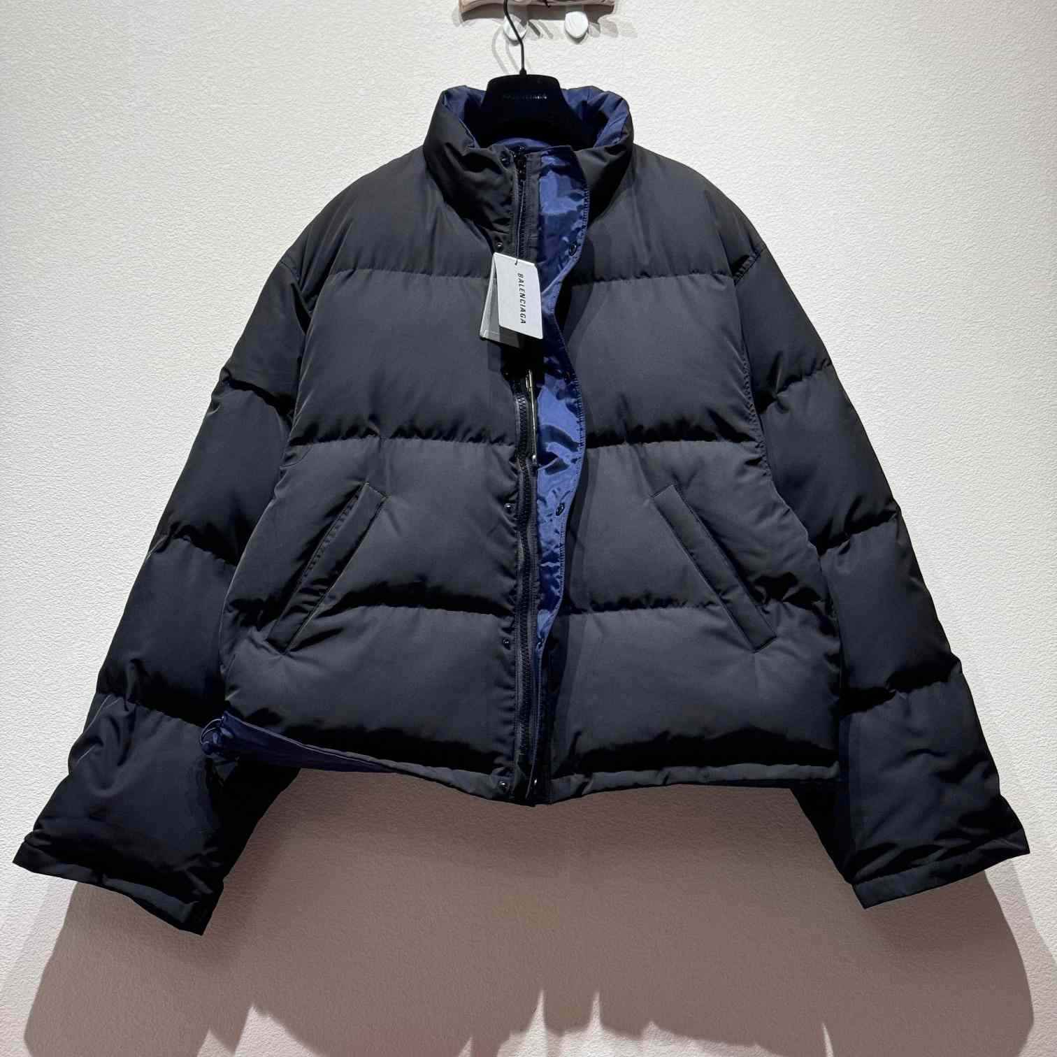 Balenciaga Loop Sports Icon Reversible Puffer In Black - DopestKickz