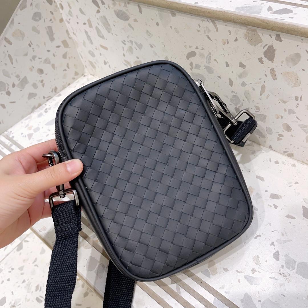 Bottega Veneta Crossbody Bag  - DopestKickz