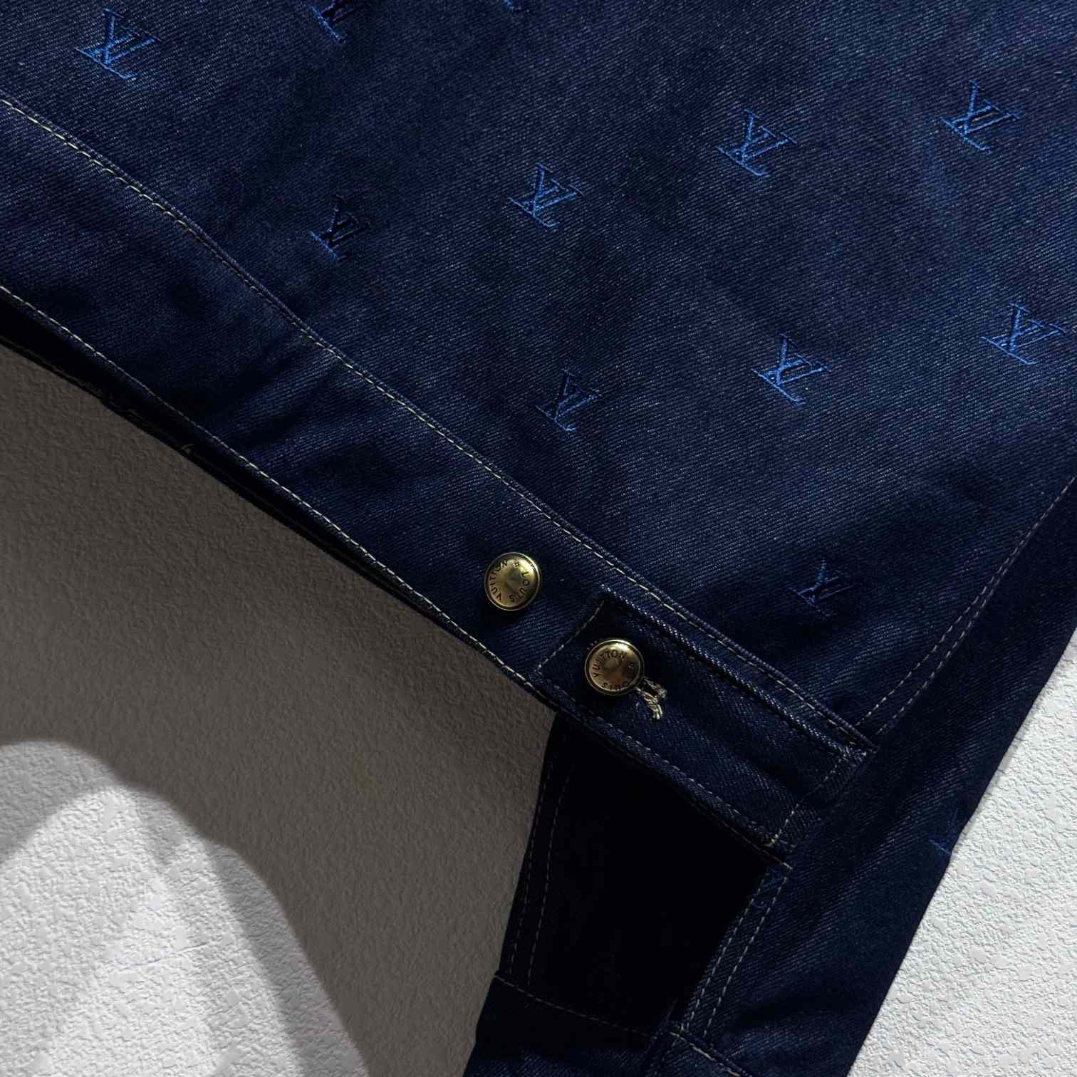 Louis Vuitton LV Blason Embroidered Denim Blouson   1AFYBZ - DopestKickz