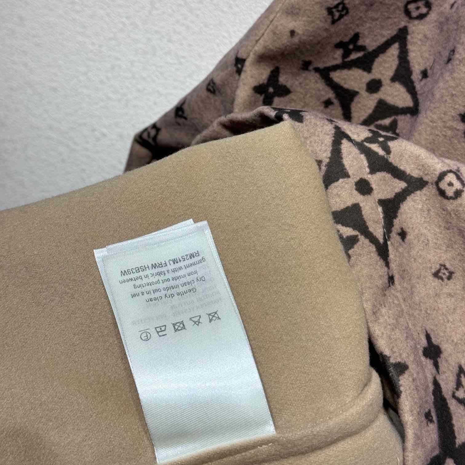 Louis Vuitton Monogram Double Face Wool, Silk And Cashmere-Blend Overshirt  1AFYF7 - DopestKickz
