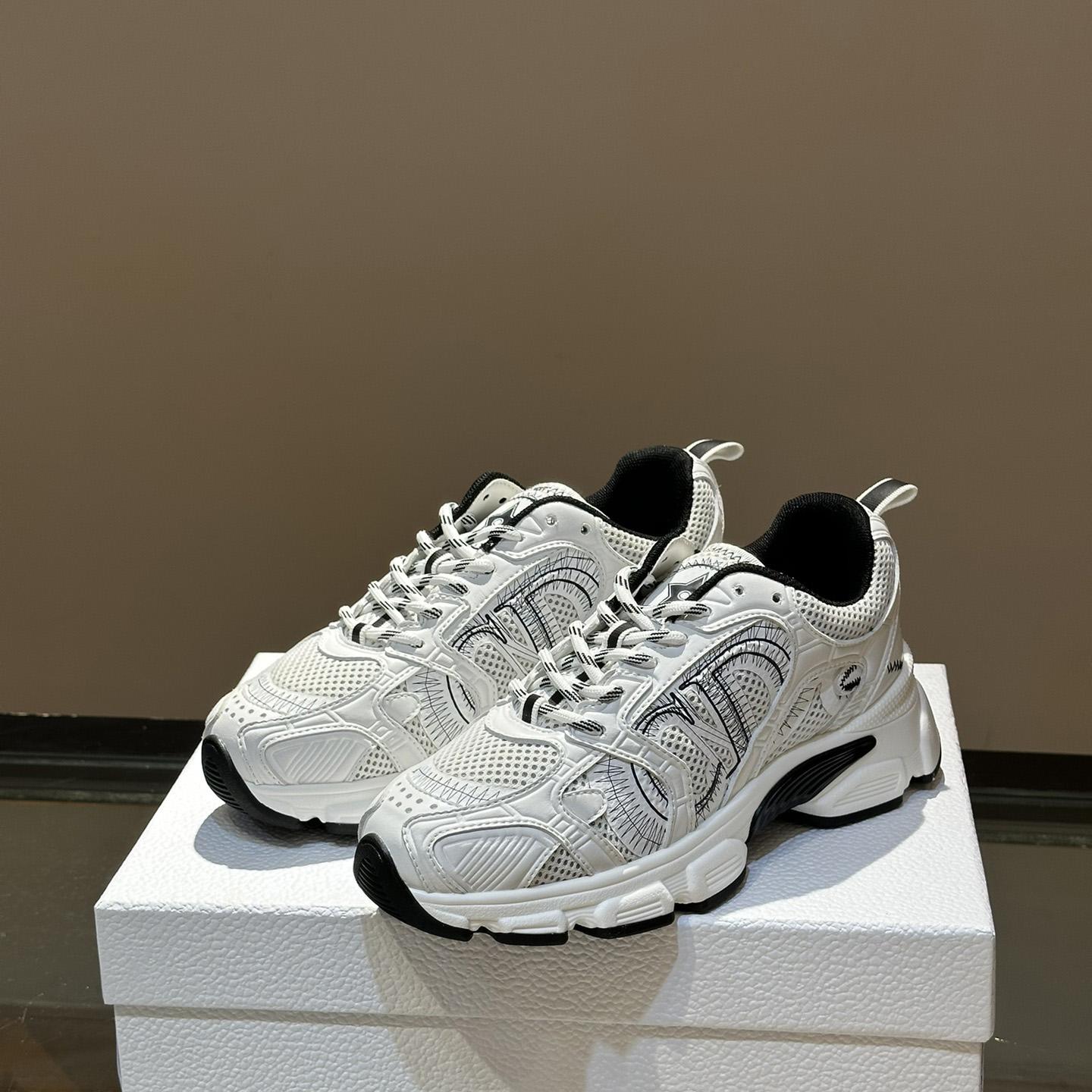 Dior Chrono Sneaker       - DopestKickz