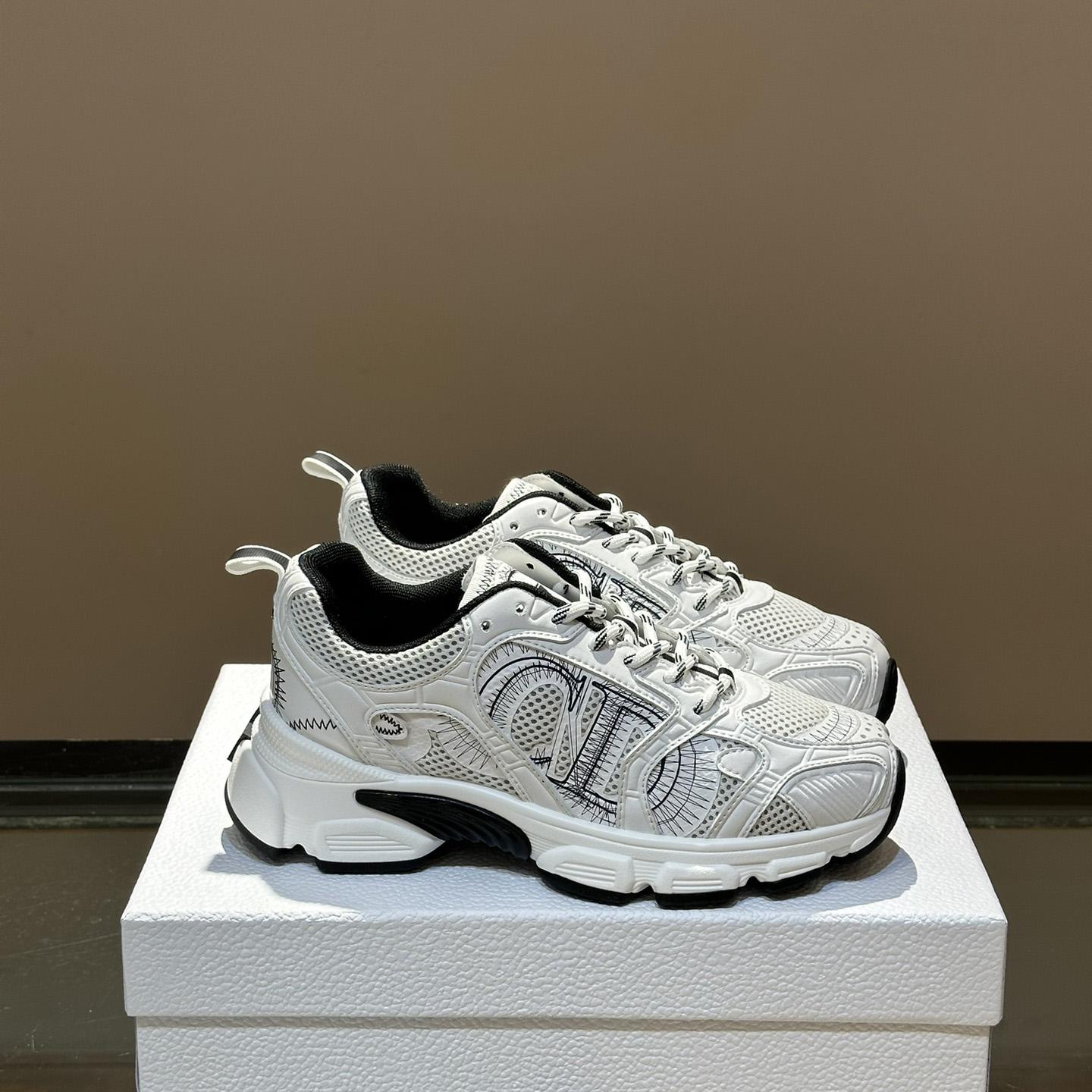 Dior Chrono Sneaker       - DopestKickz
