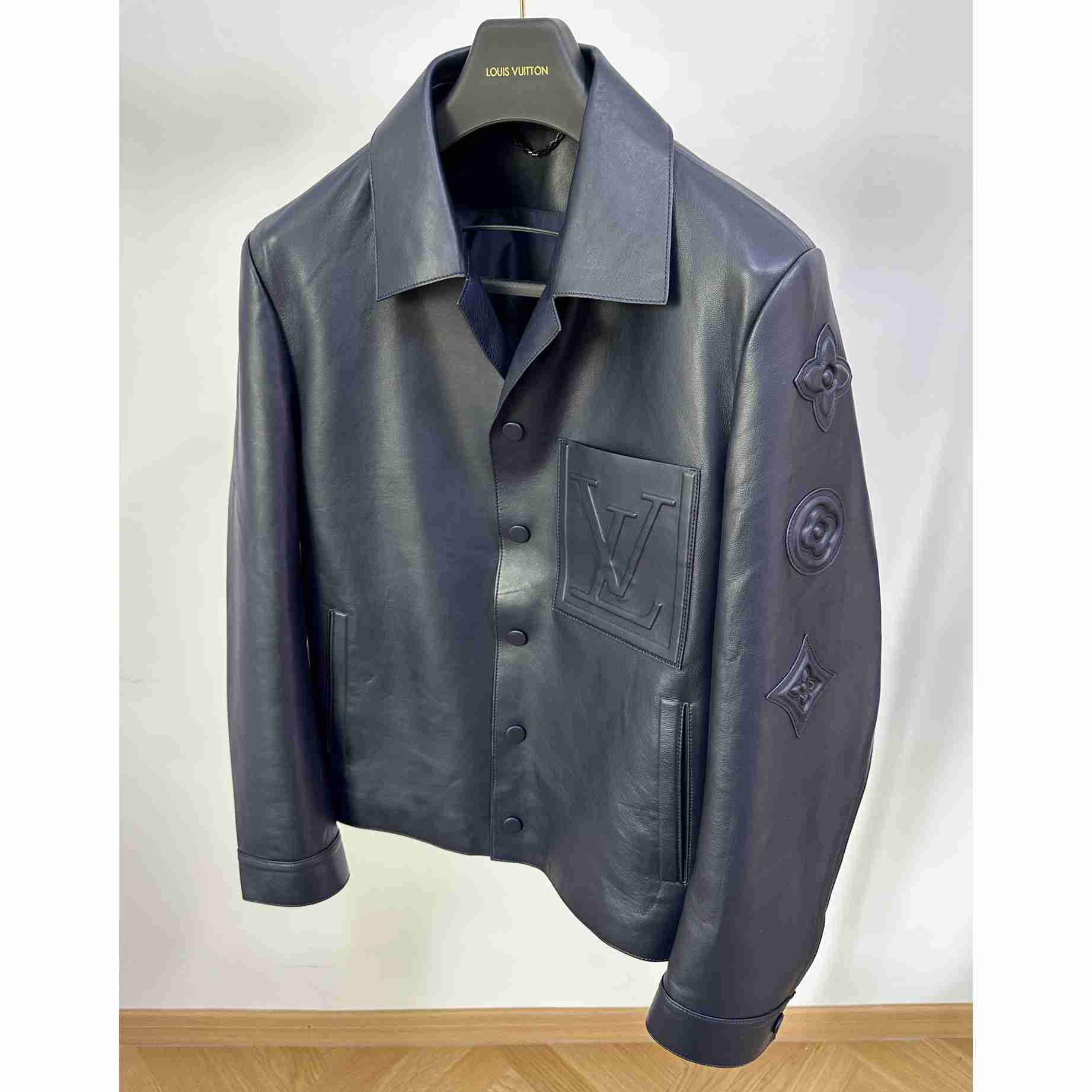 Louis Vuitton Chic Leather Blouson With 3D Details   1AFVPT - DopestKickz