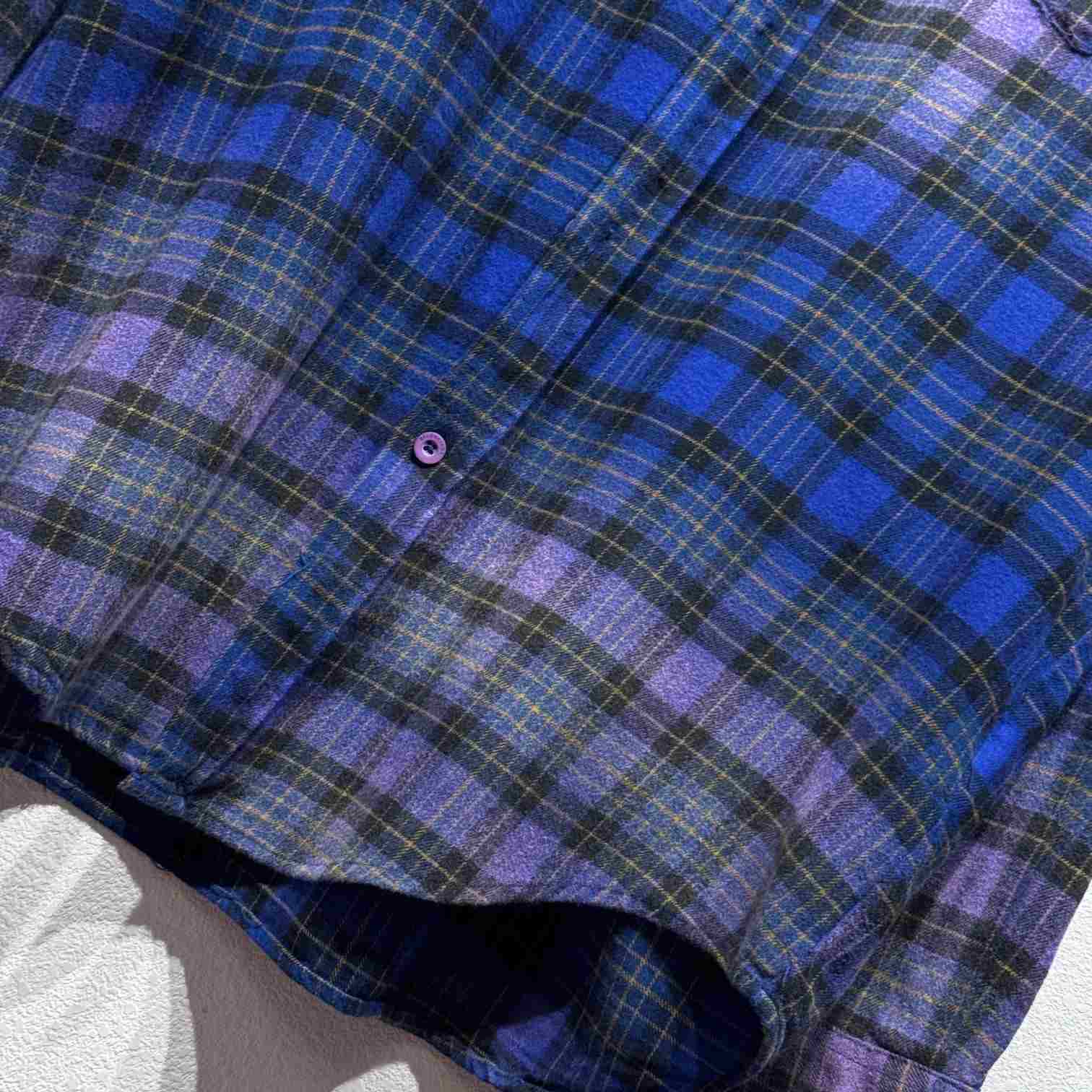 Balenciaga Men's Shirt Large Fit - DopestKickz