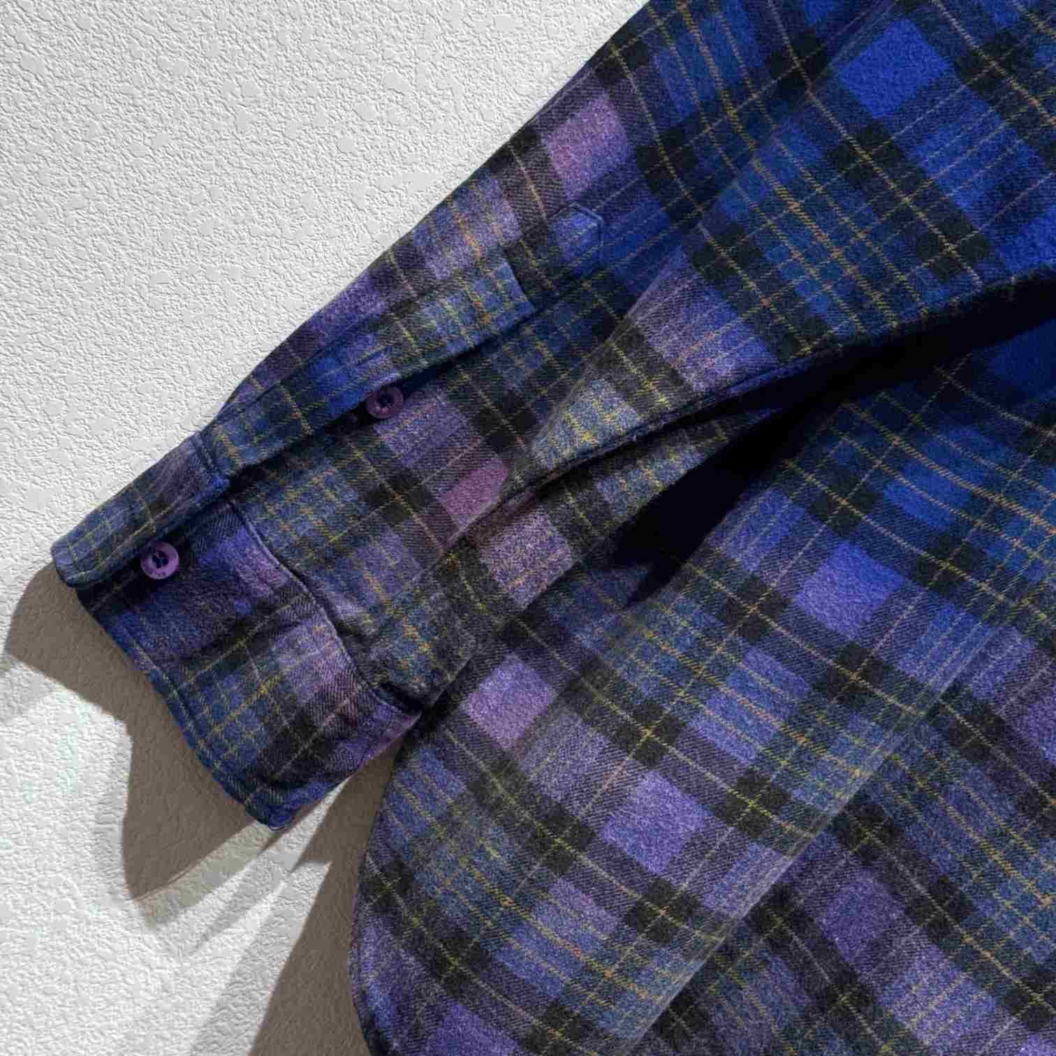 Balenciaga Men's Shirt Large Fit - DopestKickz