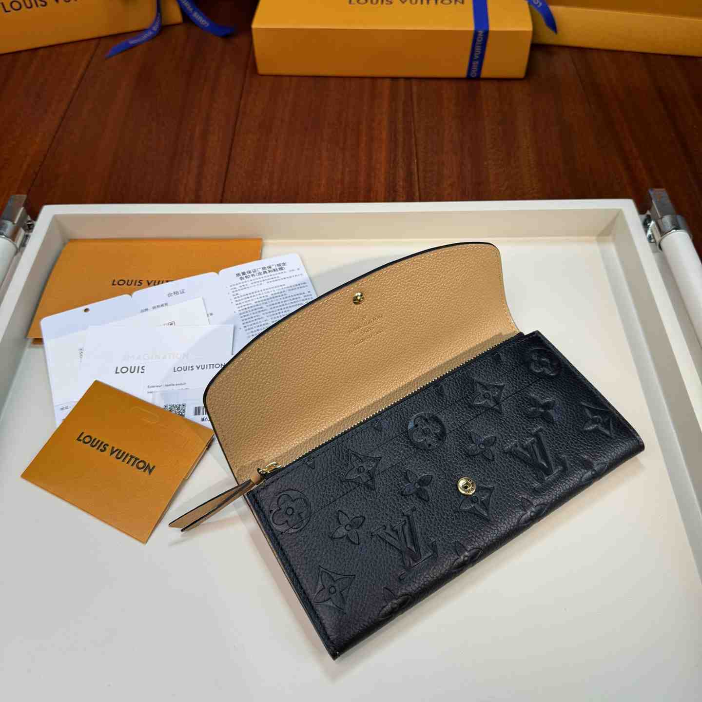 Louis Vuitton Emilie Wallet  M62369 - DopestKickz