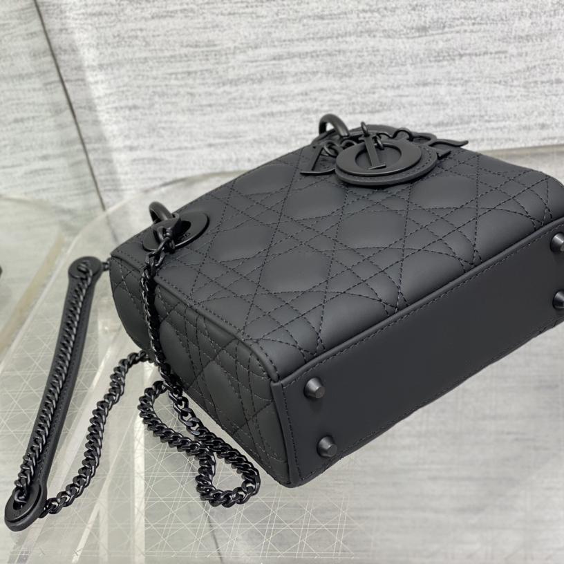 Dior  Lady Dior Bag  (17*7*15cm) - DopestKickz
